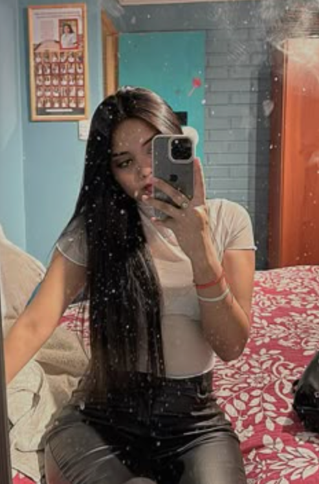 Camila R